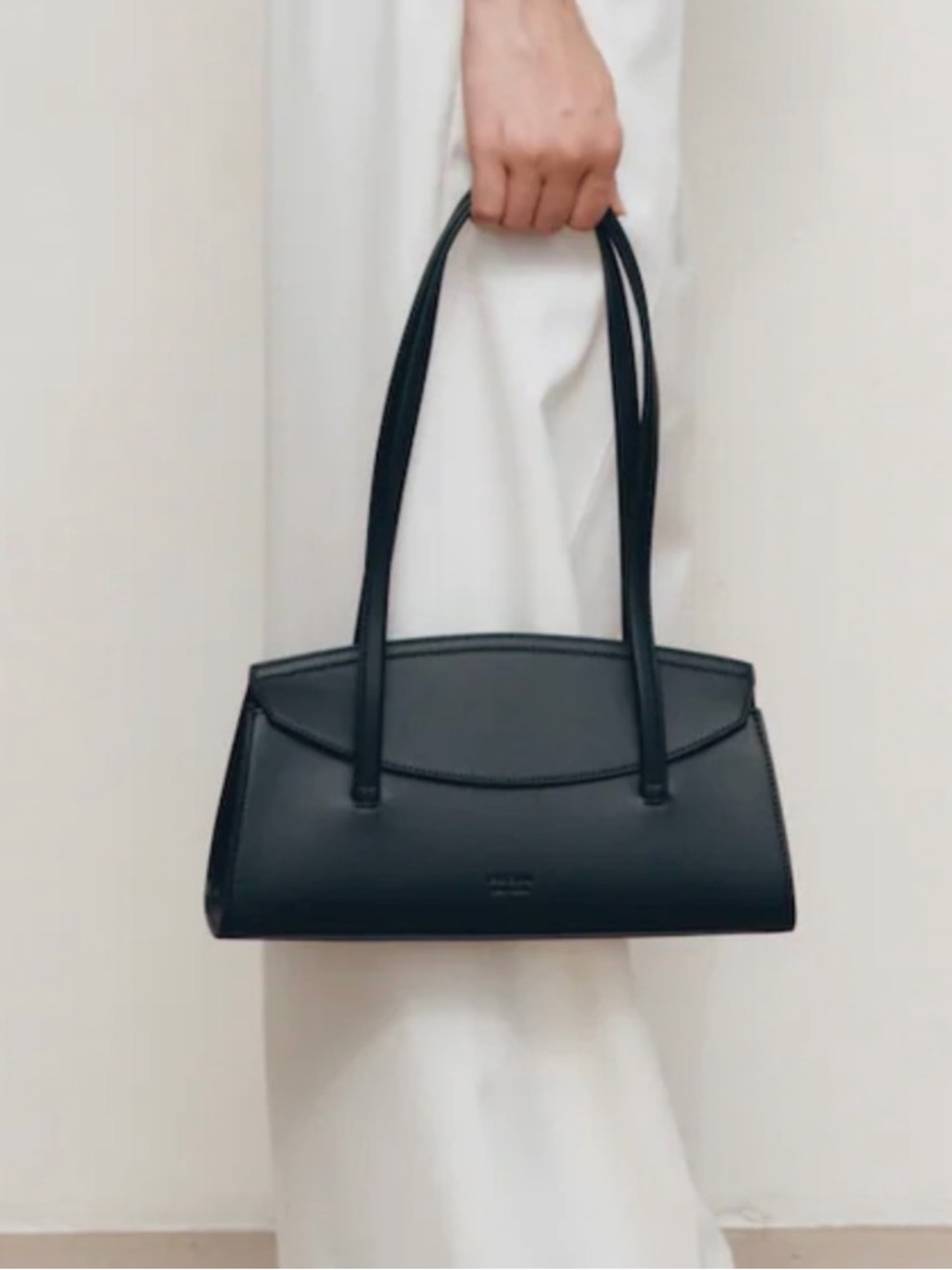 Freja Caroline | Minimal Black Shoulder Bag with Long Straps